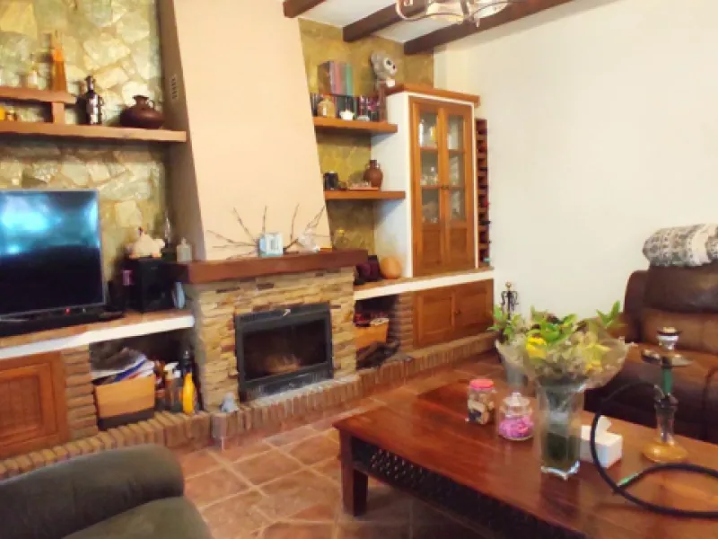 House - Detached Villa в продаже в Alhaurín el Grande, Málaga. В доме 4 спален и 3 ванных комнат. Площадь дома 190 м². Площадь участка 1000 м²