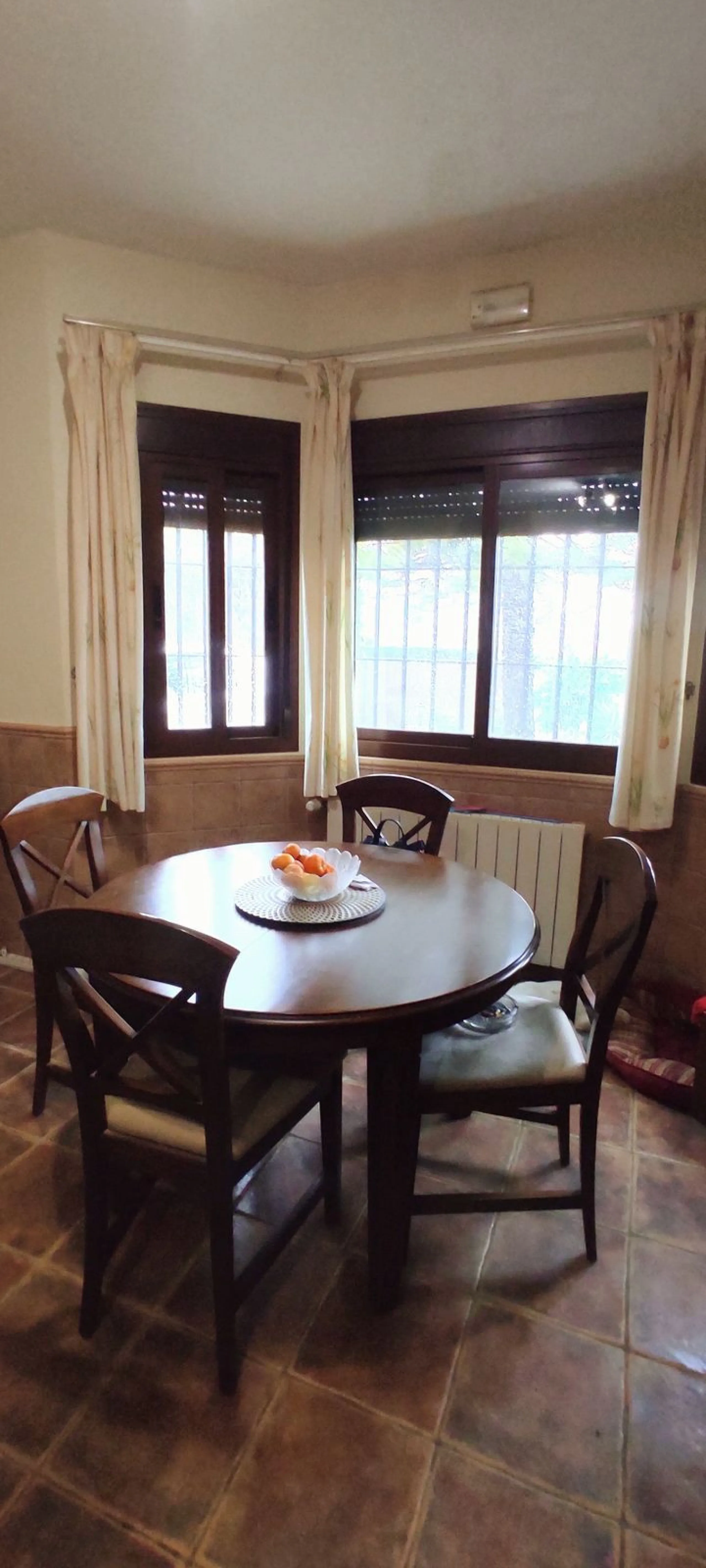 House - Detached Villa в продаже в Alhaurín el Grande, Málaga. В доме 4 спален и 3 ванных комнат. Площадь дома 190 м². Площадь участка 1000 м²
