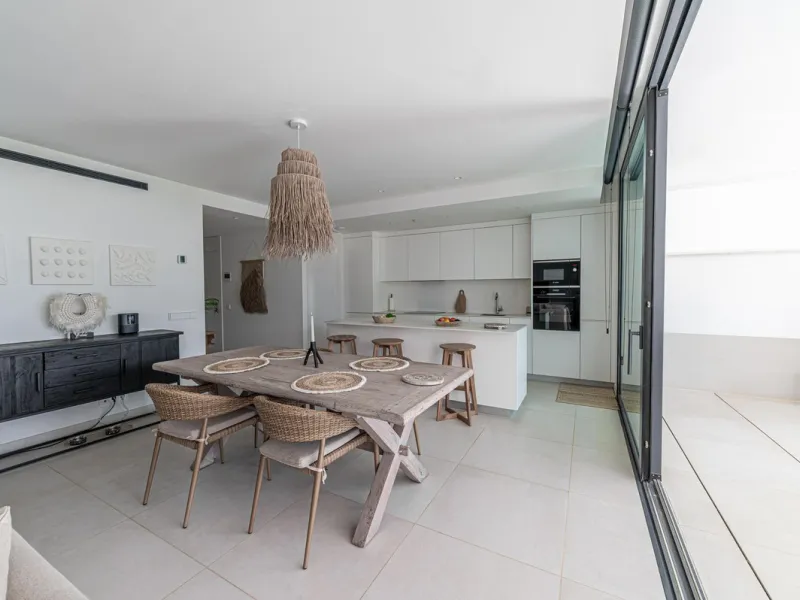 Apartment - Ground Floor Apartment в продаже в Fuengirola, Málaga. В доме 2 спален и 2 ванных комнат. Площадь дома 101 м². Площадь участка 34 м²