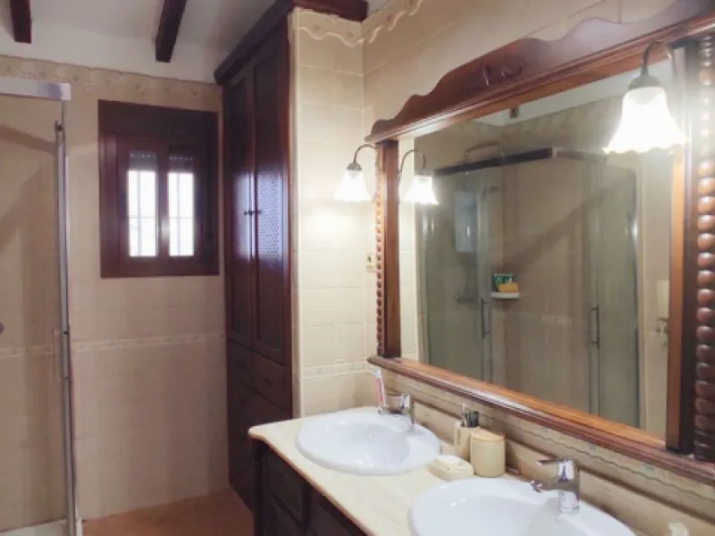 House - Detached Villa в продаже в Alhaurín el Grande, Málaga. В доме 4 спален и 3 ванных комнат. Площадь дома 190 м². Площадь участка 1000 м²
