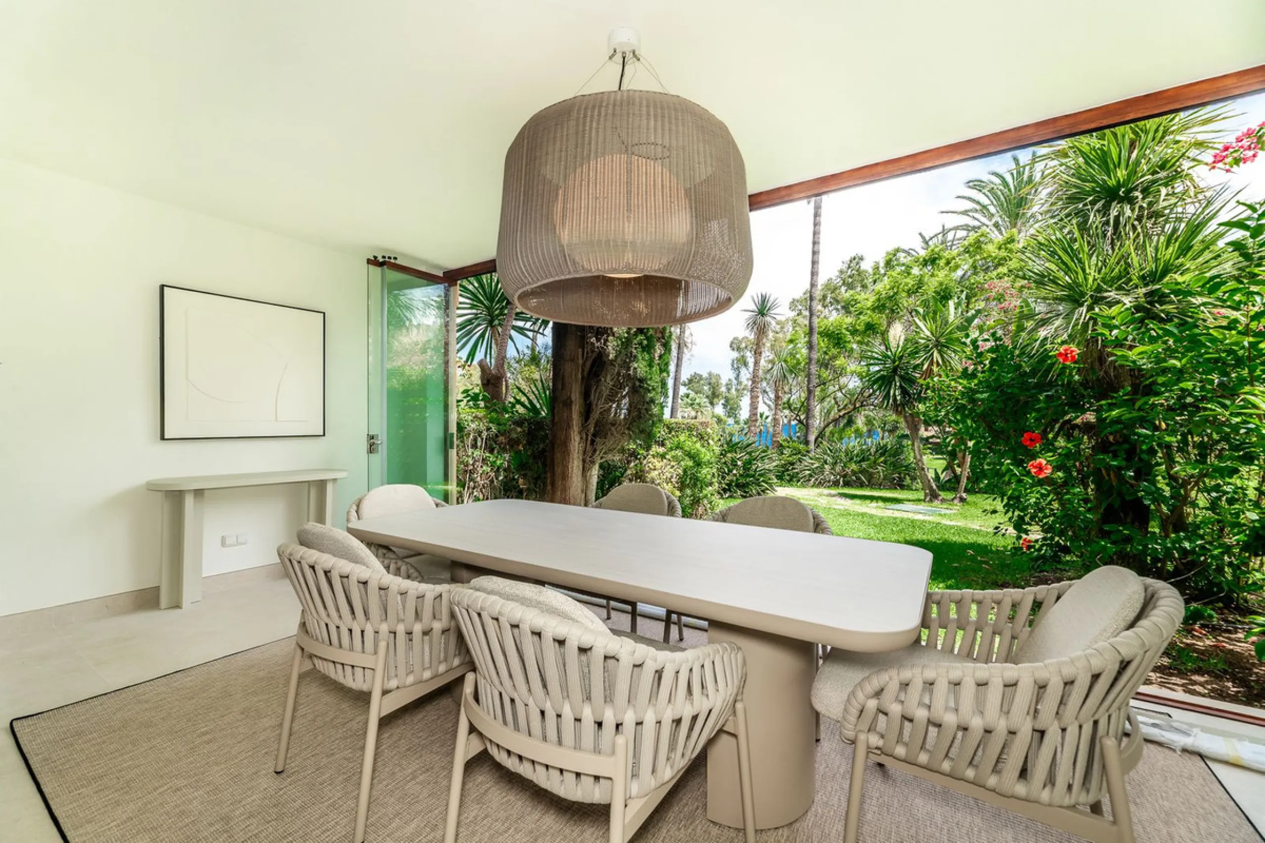Frontline Beach luxury townhouse completely renovated  in the New Golden Mile