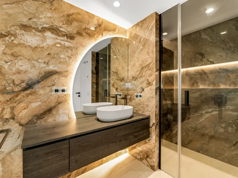 Frontline Beach luxury townhouse completely renovated  in the New Golden Mile