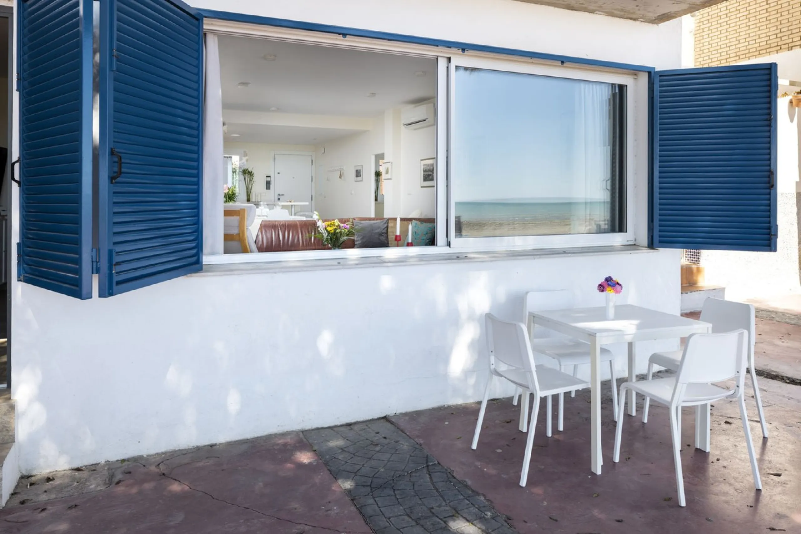Exclusive Beachfront Home with Unrivalled Sea Views in El Palo, Málaga