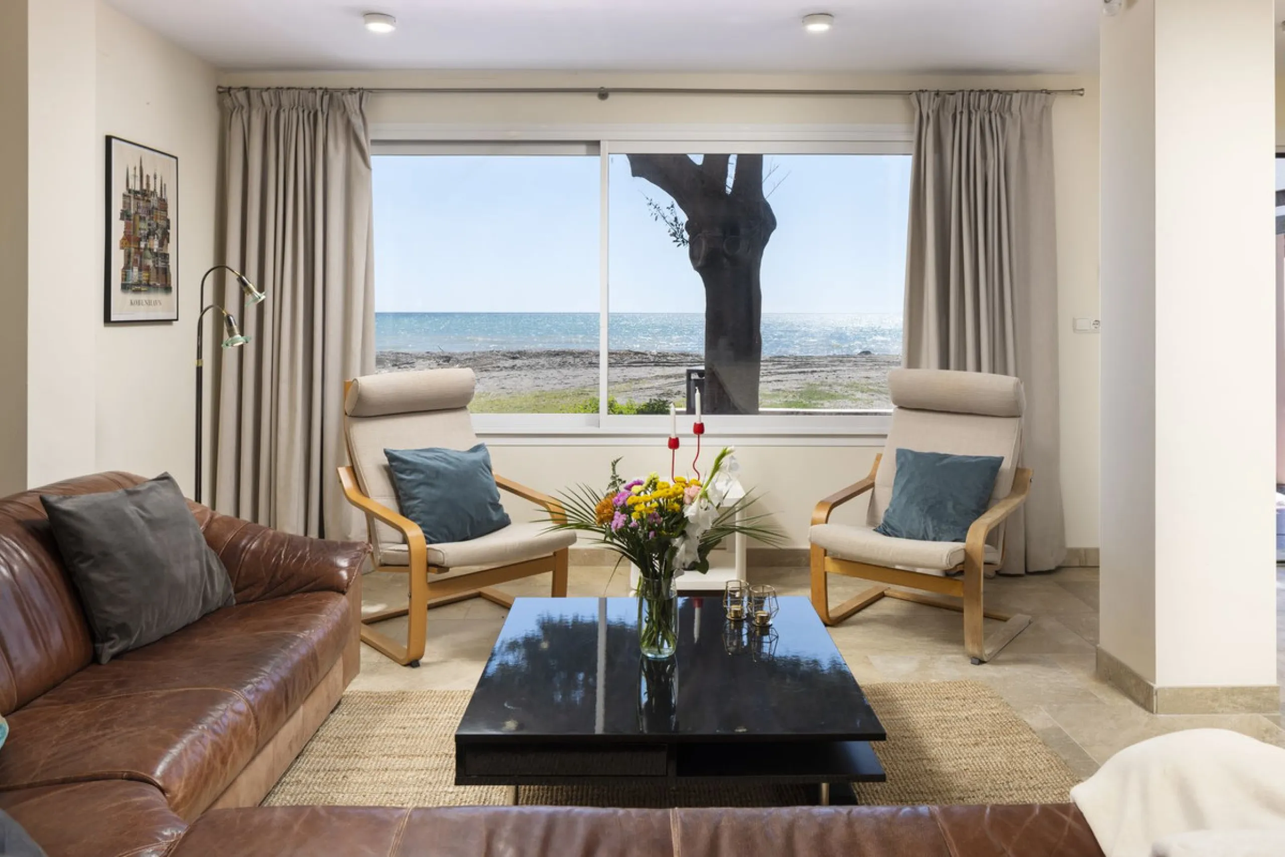 Exclusive Beachfront Home with Unrivalled Sea Views in El Palo, Málaga