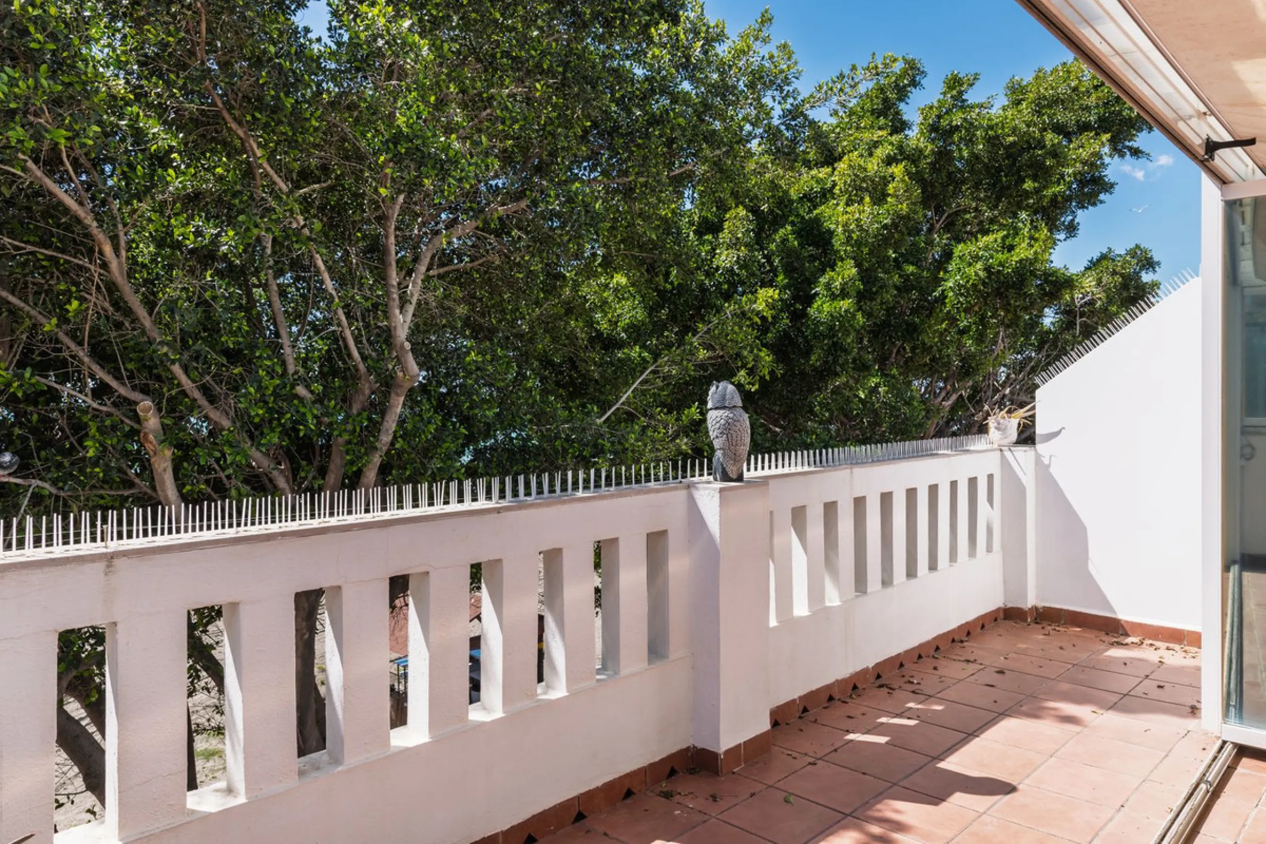 Exclusive Beachfront Home with Unrivalled Sea Views in El Palo, Málaga