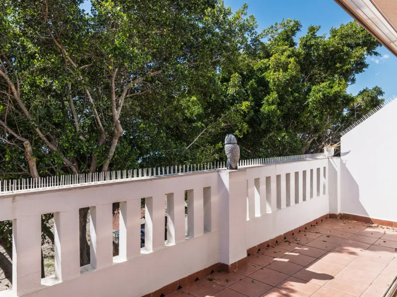 Exclusive Beachfront Home with Unrivalled Sea Views in El Palo, Málaga