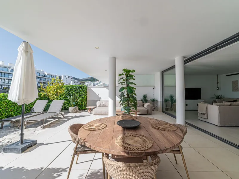 Apartment - Ground Floor Apartment в продаже в Fuengirola, Málaga. В доме 2 спален и 2 ванных комнат. Площадь дома 101 м². Площадь участка 34 м²