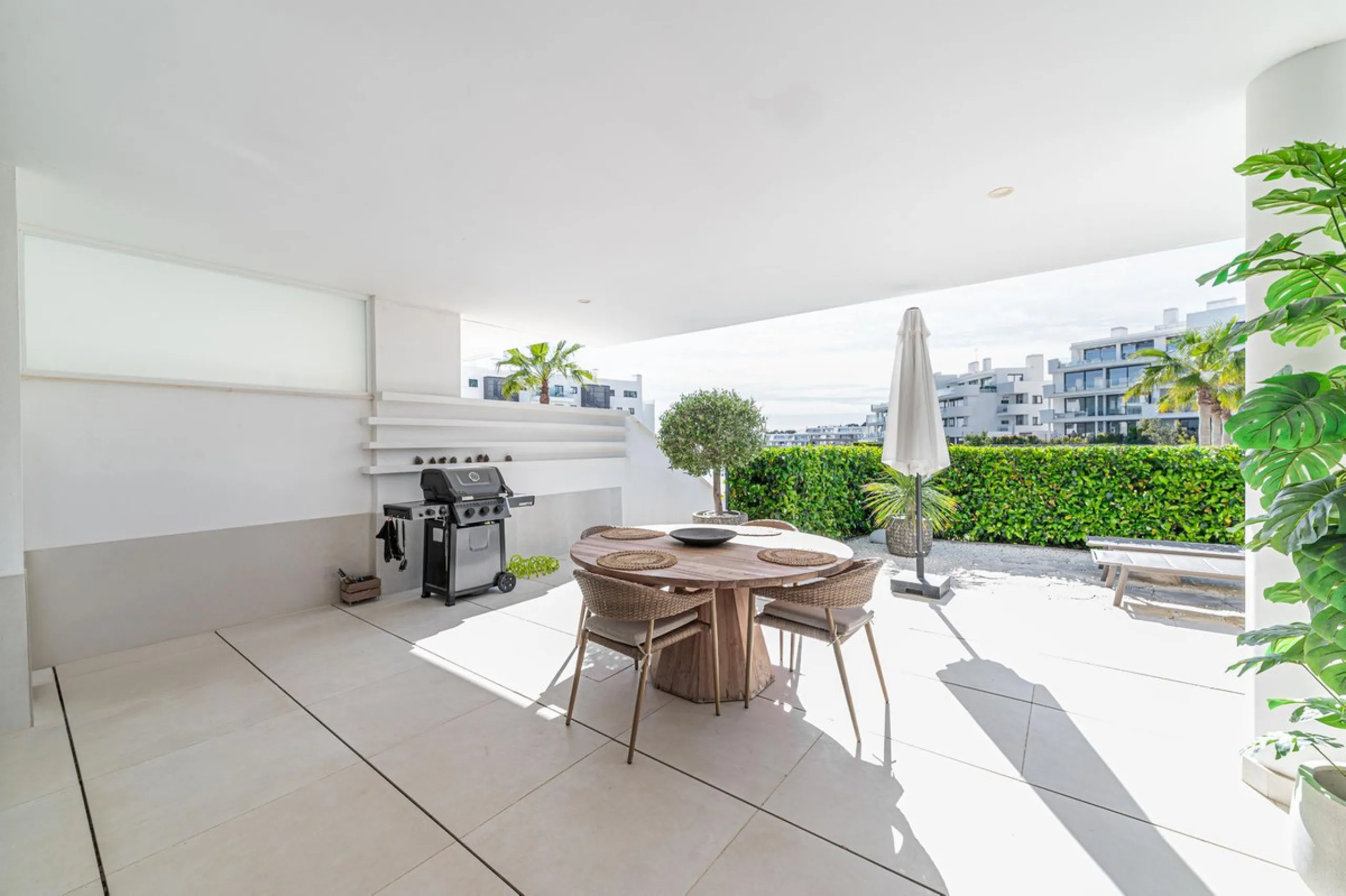 Apartment - Ground Floor Apartment в продаже в Fuengirola, Málaga. В доме 2 спален и 2 ванных комнат. Площадь дома 101 м². Площадь участка 34 м²