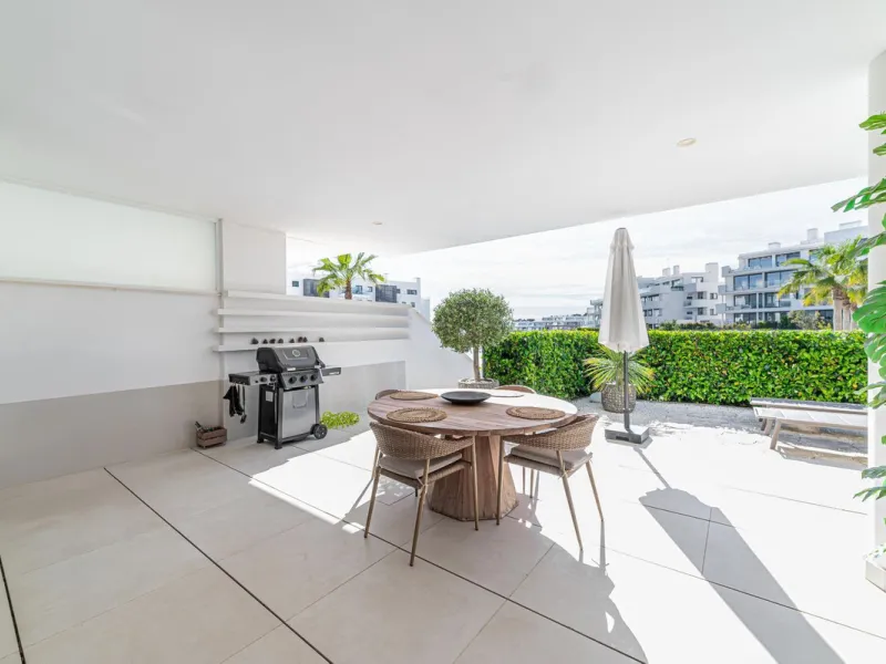 Apartment - Ground Floor Apartment в продаже в Fuengirola, Málaga. В доме 2 спален и 2 ванных комнат. Площадь дома 101 м². Площадь участка 34 м²