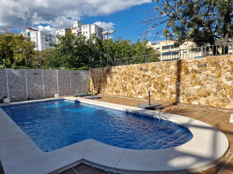 Semi-detached villa in the center of Marbella.