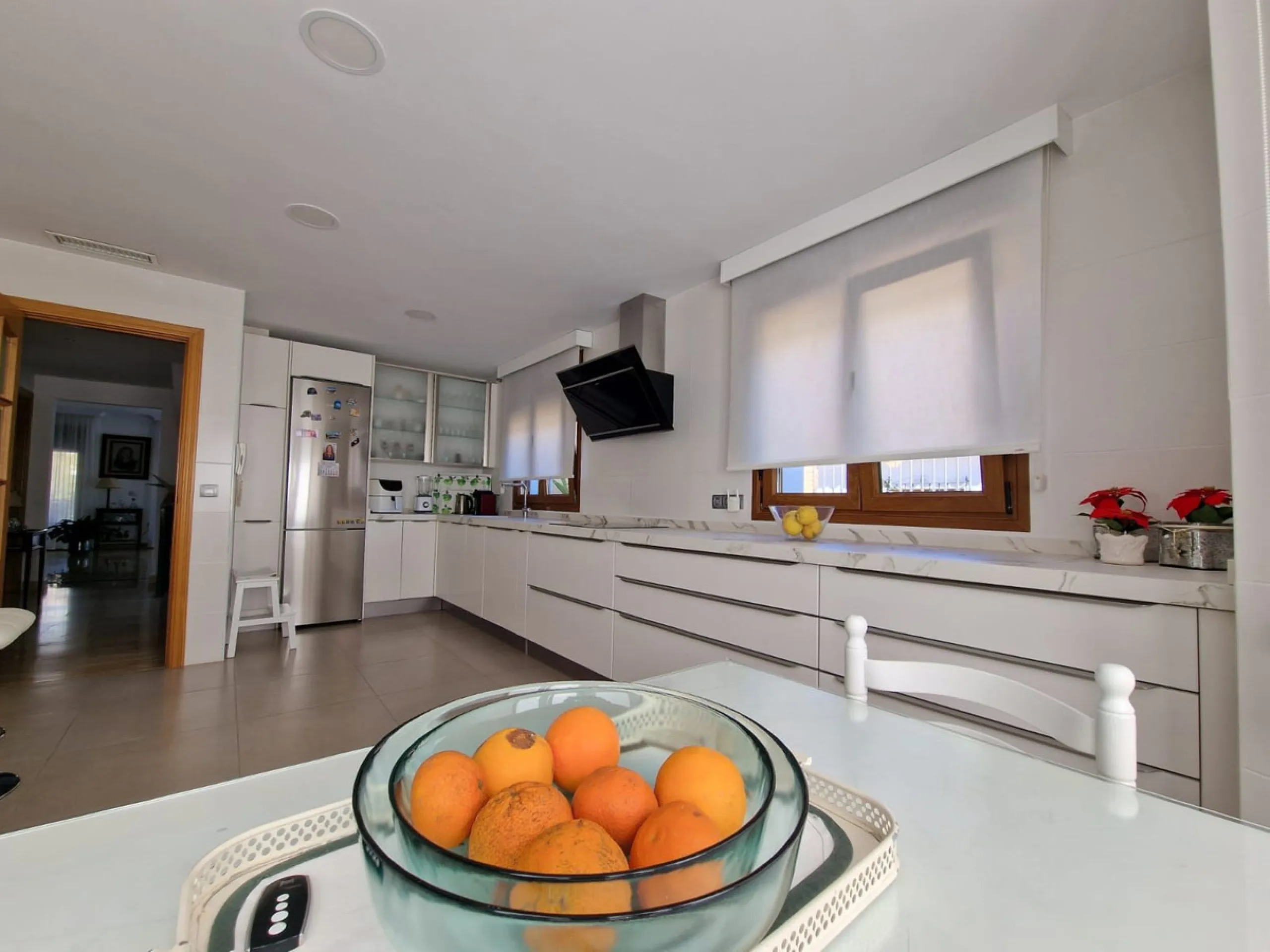 Semi-detached villa in the center of Marbella.