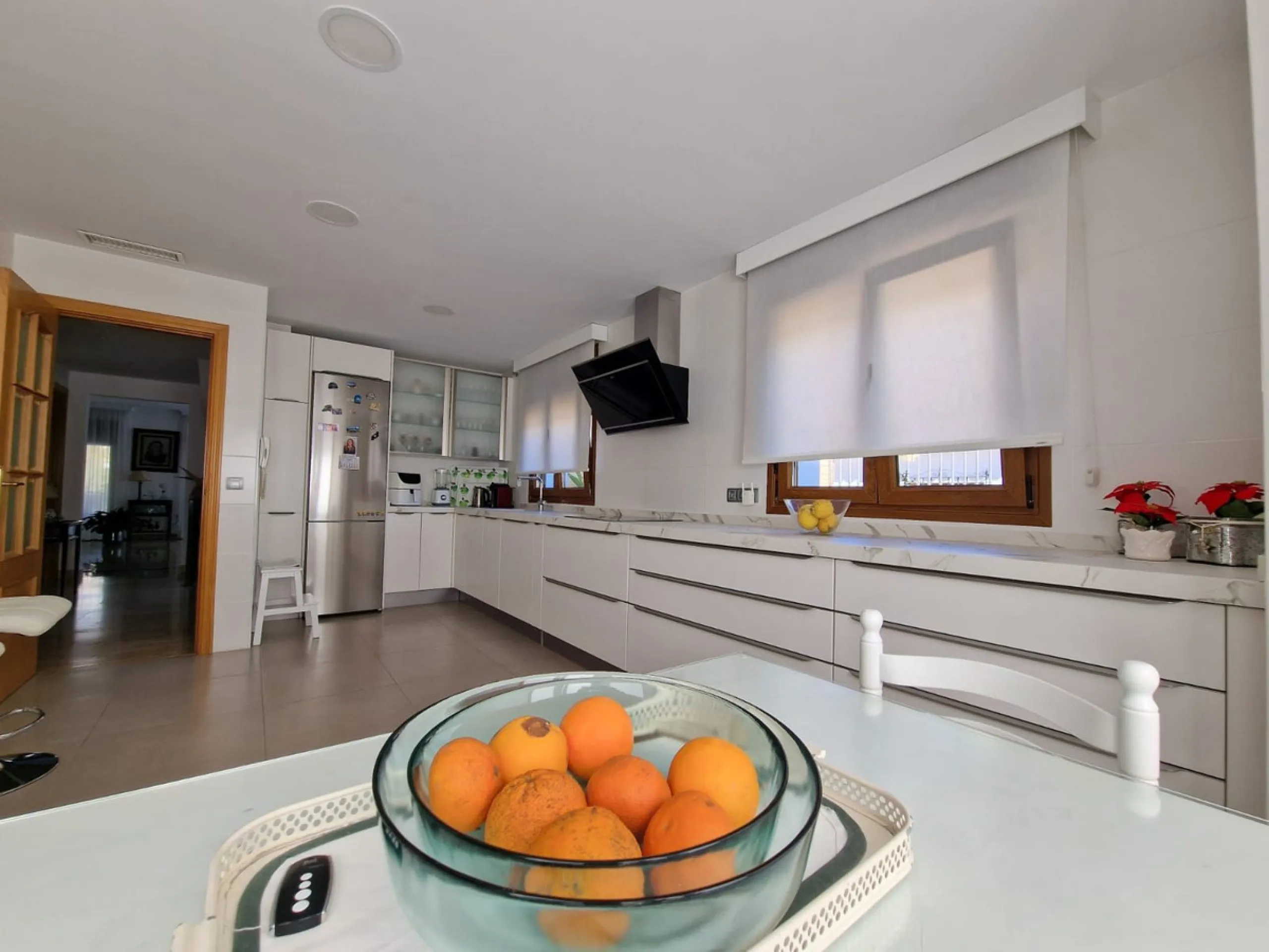 Semi-detached villa in the center of Marbella.