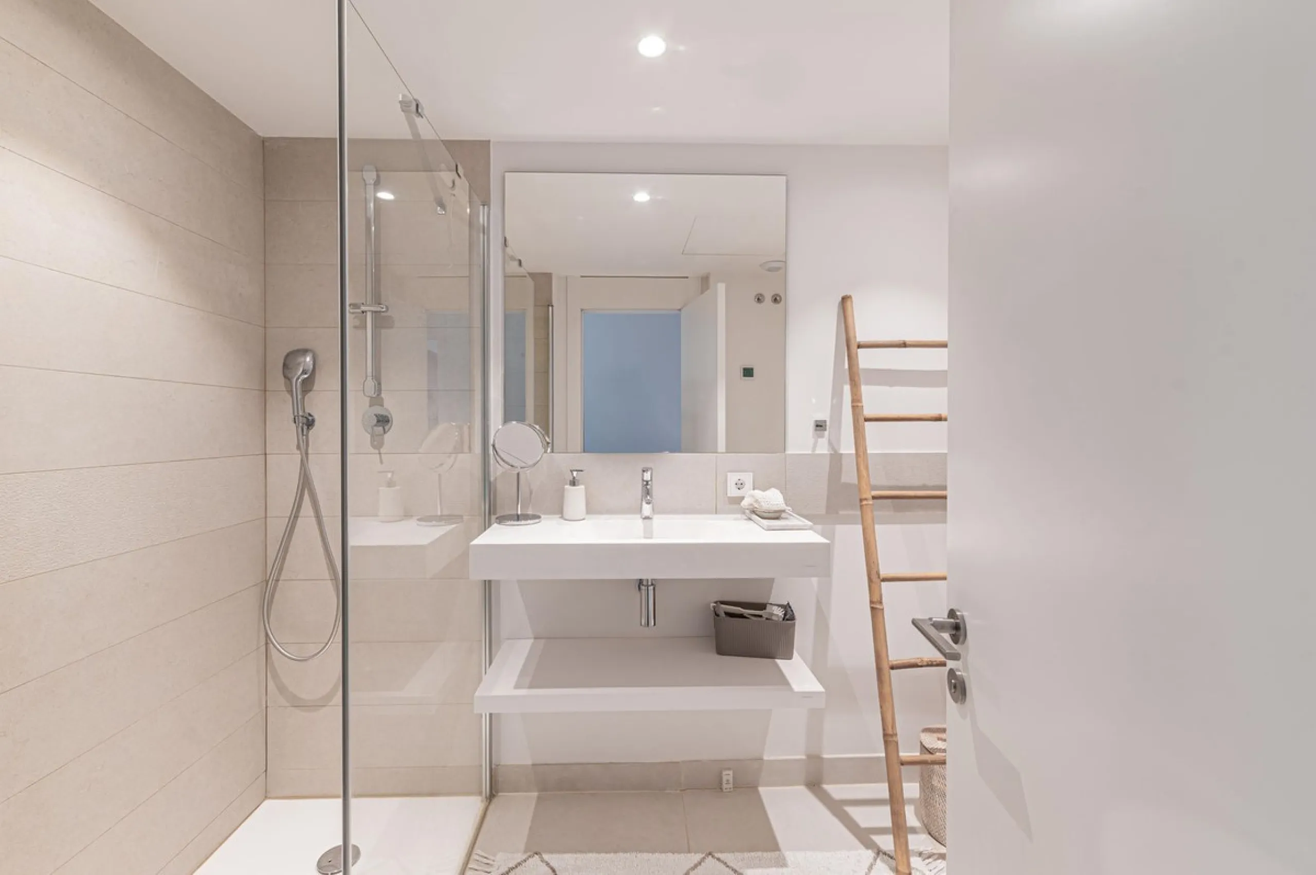 Apartment - Ground Floor Apartment в продаже в Fuengirola, Málaga. В доме 2 спален и 2 ванных комнат. Площадь дома 101 м². Площадь участка 34 м²