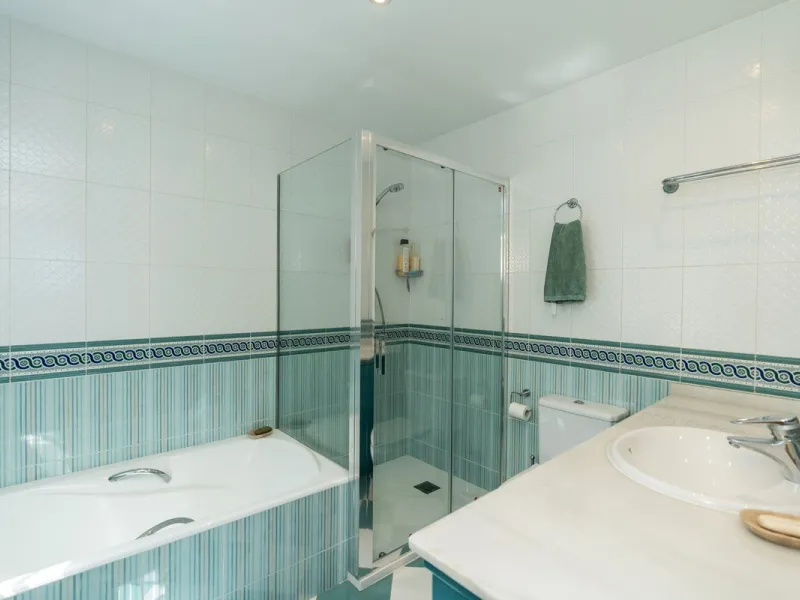 Located in the peaceful, secure residential area of Marbesa, this warm Mediterranean-style villa offers the perfect blend of comfort, privacy, and convenience. Just a 1-minute walk from the beach, close to all amenities, and only a short drive to Marbella