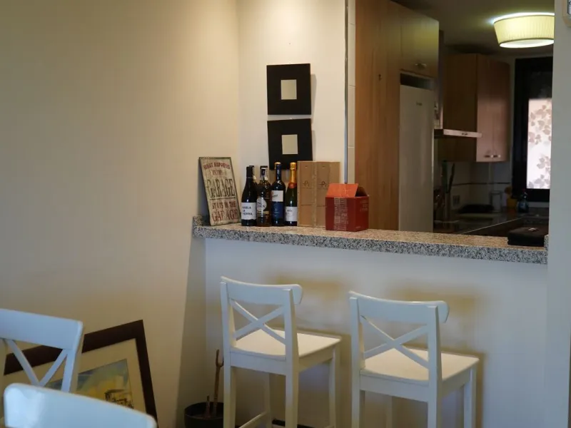Spacious and bright apartment with two bedrooms and two bathrooms – the perfect choice for comfortable living or vacation! A unique feature is the enclosed terrace, offering a stunning panoramic view of the sea and golf courses, creating an atmosphere of 