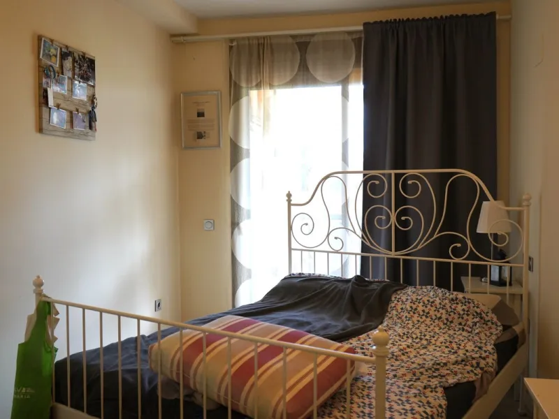 Spacious and bright apartment with two bedrooms and two bathrooms – the perfect choice for comfortable living or vacation! A unique feature is the enclosed terrace, offering a stunning panoramic view of the sea and golf courses, creating an atmosphere of 