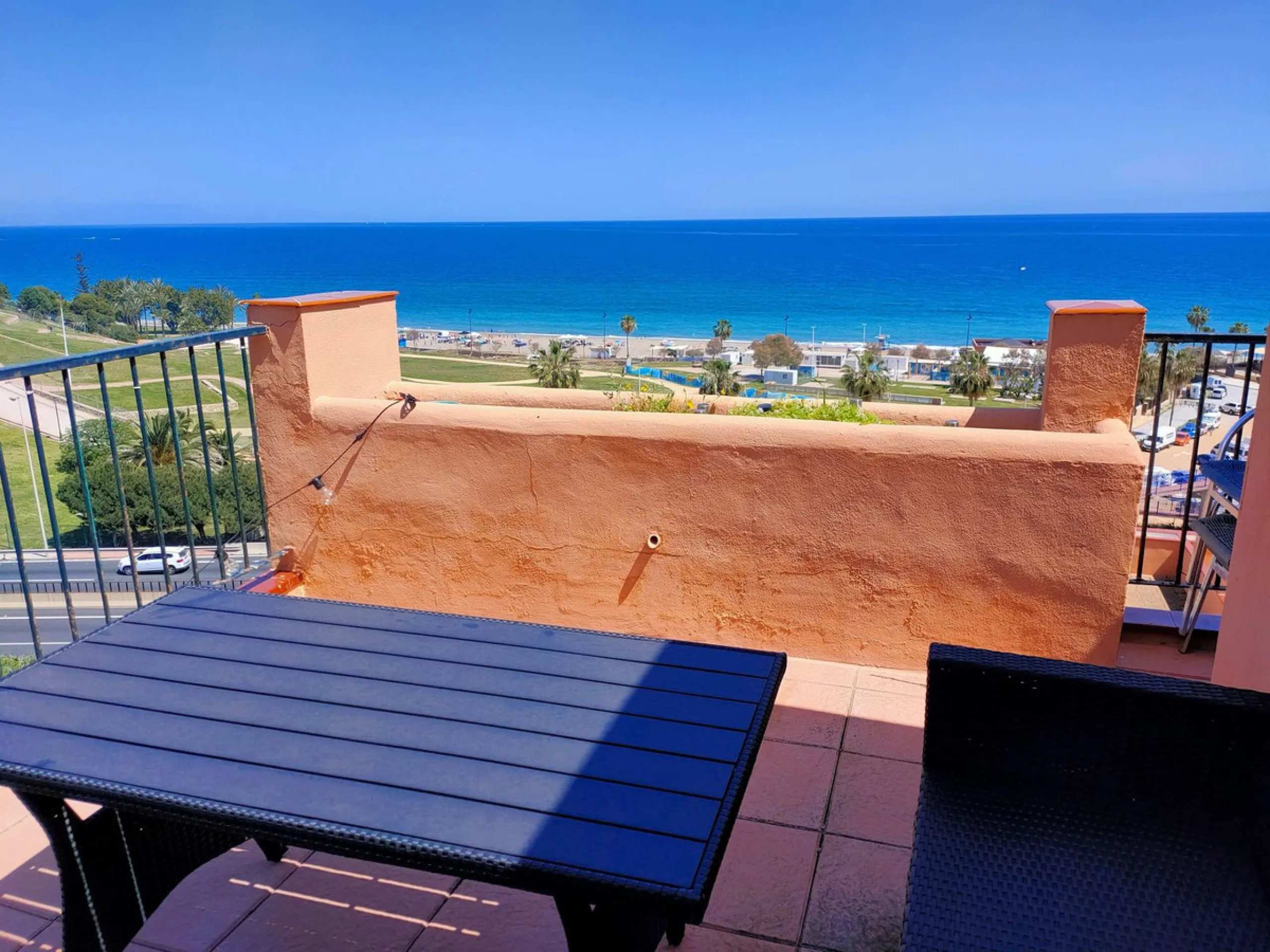 Apartment - Penthouse в продаже в Fuengirola, Málaga. В доме 2 спален и 2 ванных комнат. Площадь дома 101 м²