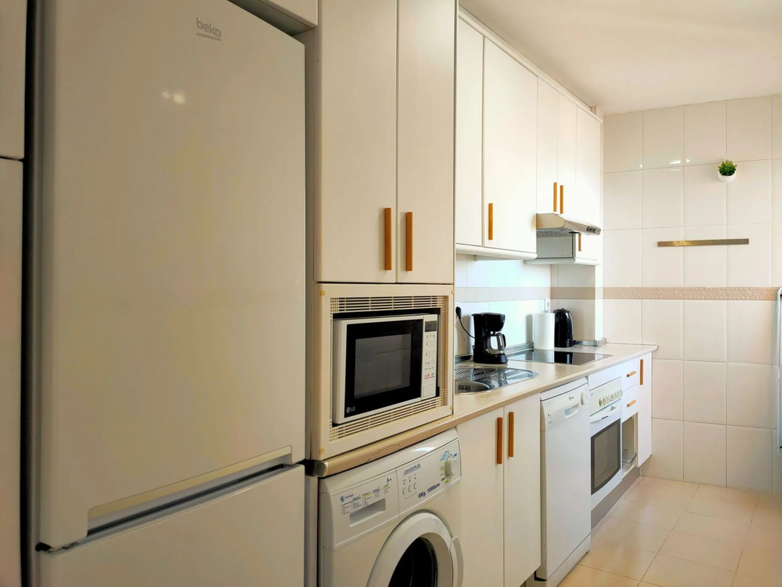 Apartment - Penthouse в продаже в Fuengirola, Málaga. В доме 2 спален и 2 ванных комнат. Площадь дома 101 м²