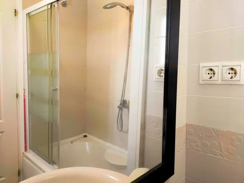 Apartment - Penthouse в продаже в Fuengirola, Málaga. В доме 2 спален и 2 ванных комнат. Площадь дома 101 м²