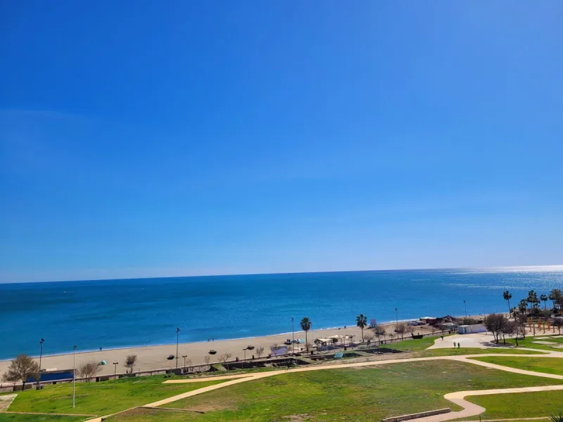 Apartment - Penthouse в продаже в Fuengirola, Málaga. В доме 2 спален и 2 ванных комнат. Площадь дома 101 м²