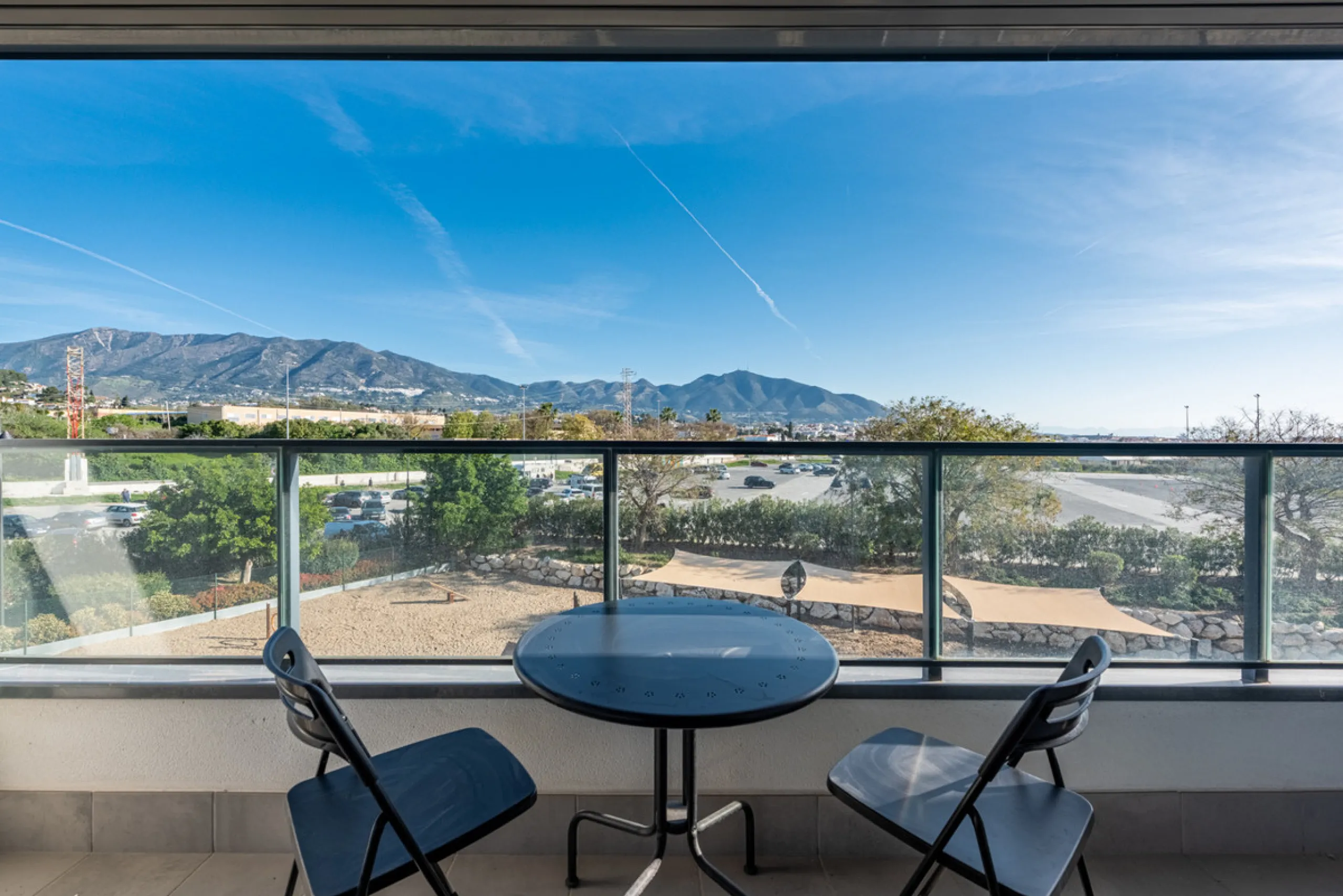 Apartment - Middle Floor Apartment в продаже в Mijas, Málaga. В доме 3 спален и 2 ванных комнат. Площадь дома 98 м²