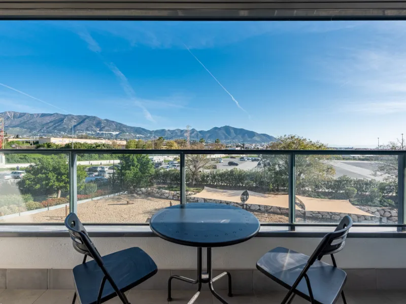 This  apartment is located in a new development in the area of Las Lagunas, Mijas Costa, Malaga, this brand-new apartment offers an exceptional living experience. Designed with modernity and comfort in mind.