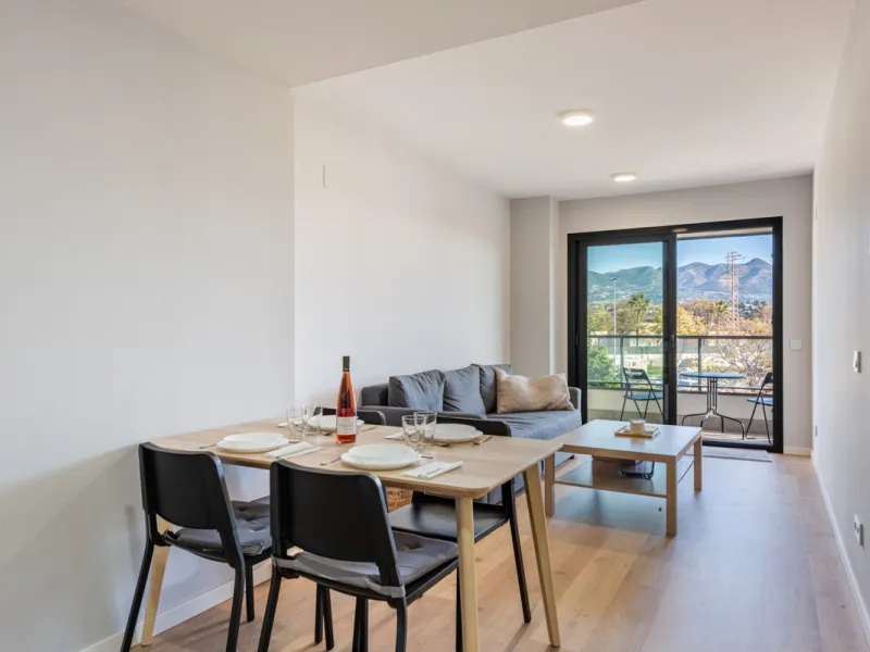 Apartment - Middle Floor Apartment в продаже в Mijas, Málaga. В доме 3 спален и 2 ванных комнат. Площадь дома 98 м²