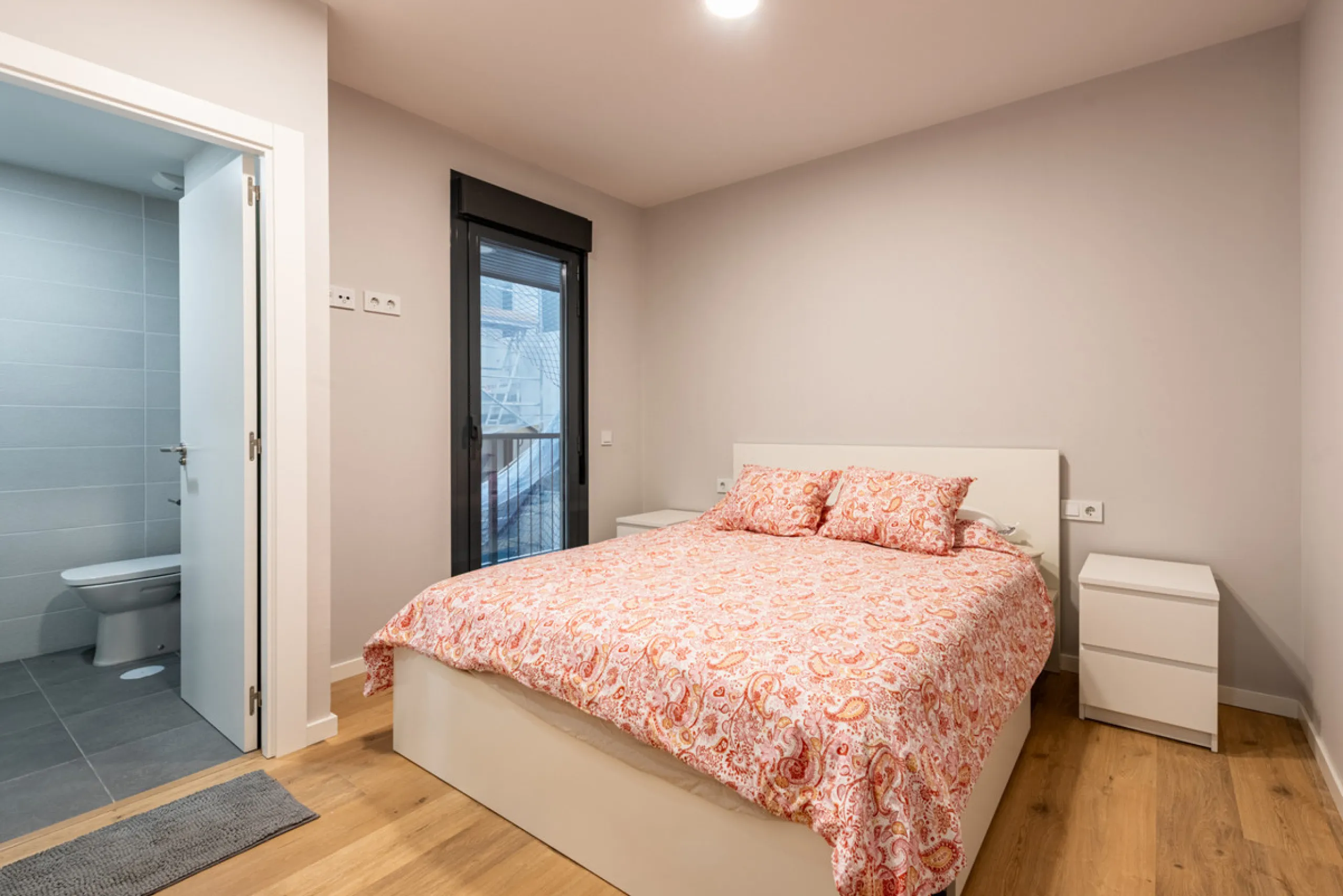 Apartment - Middle Floor Apartment в продаже в Mijas, Málaga. В доме 3 спален и 2 ванных комнат. Площадь дома 98 м²