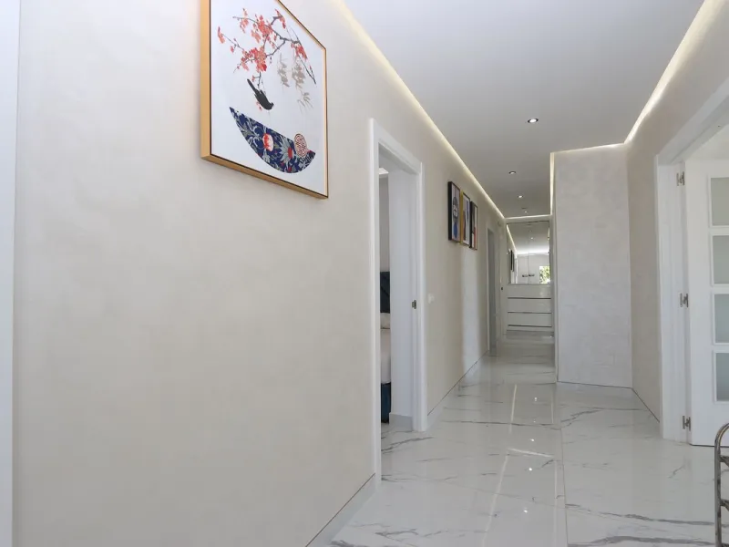 **Detached House on the Riviera: Your Dream Retreat**