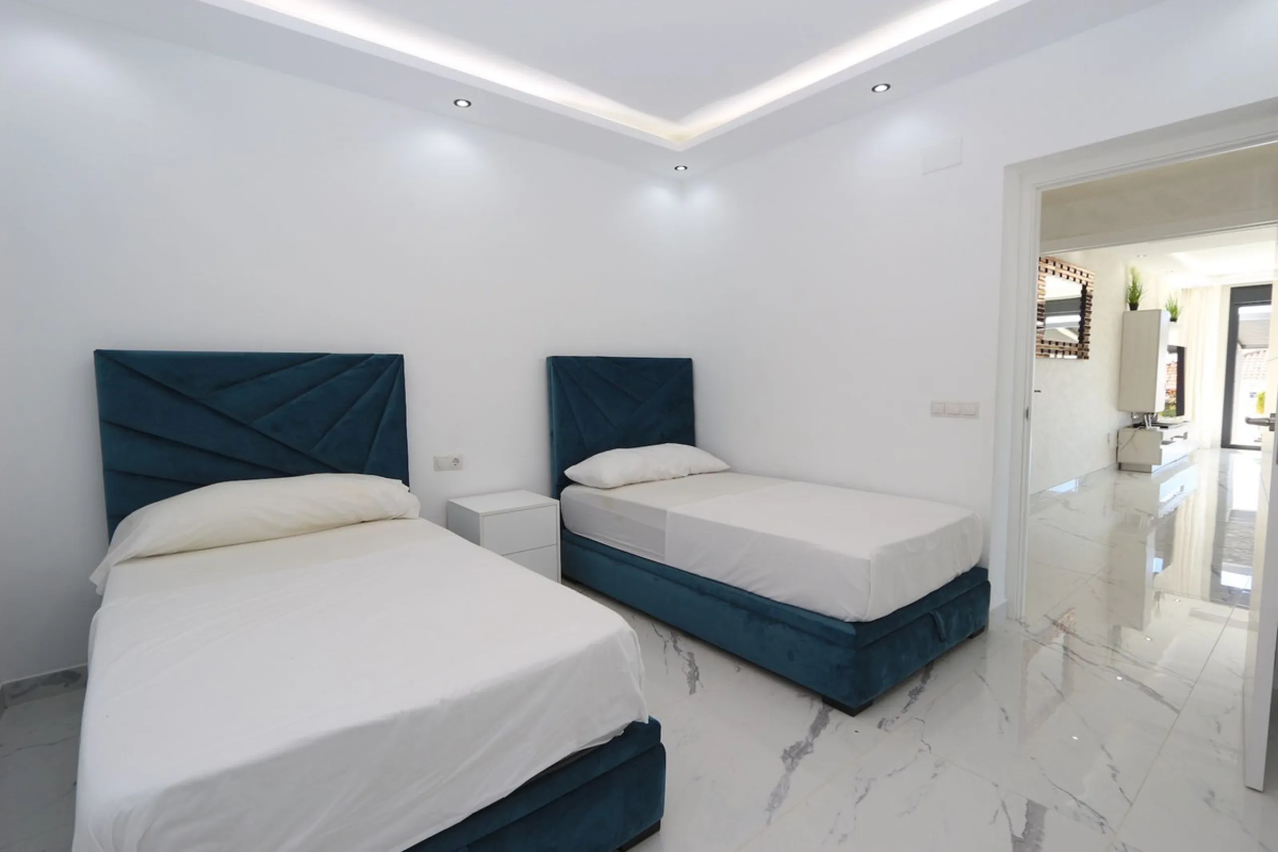 **Detached House on the Riviera: Your Dream Retreat**