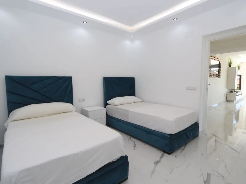 **Detached House on the Riviera: Your Dream Retreat**