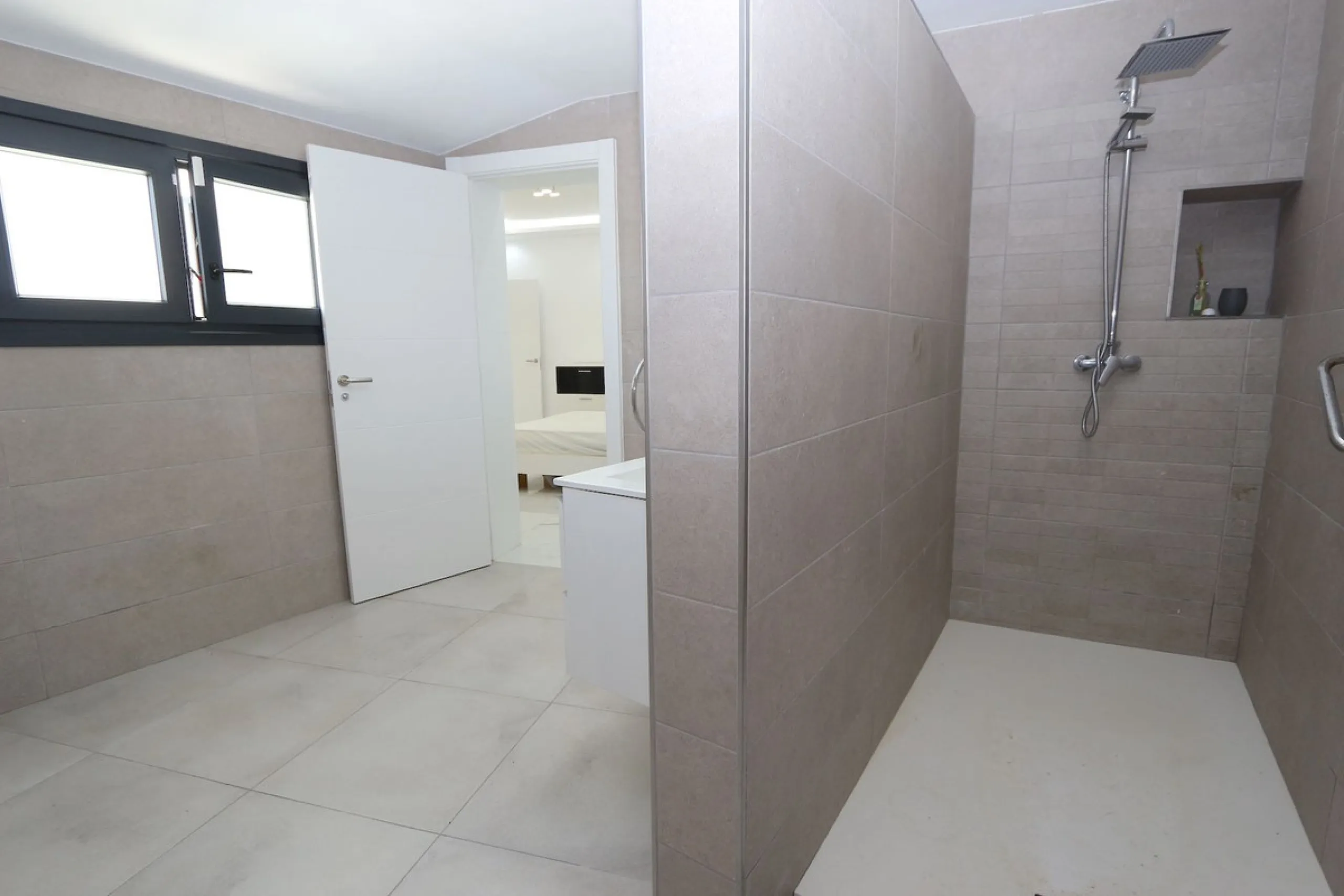 **Detached House on the Riviera: Your Dream Retreat**