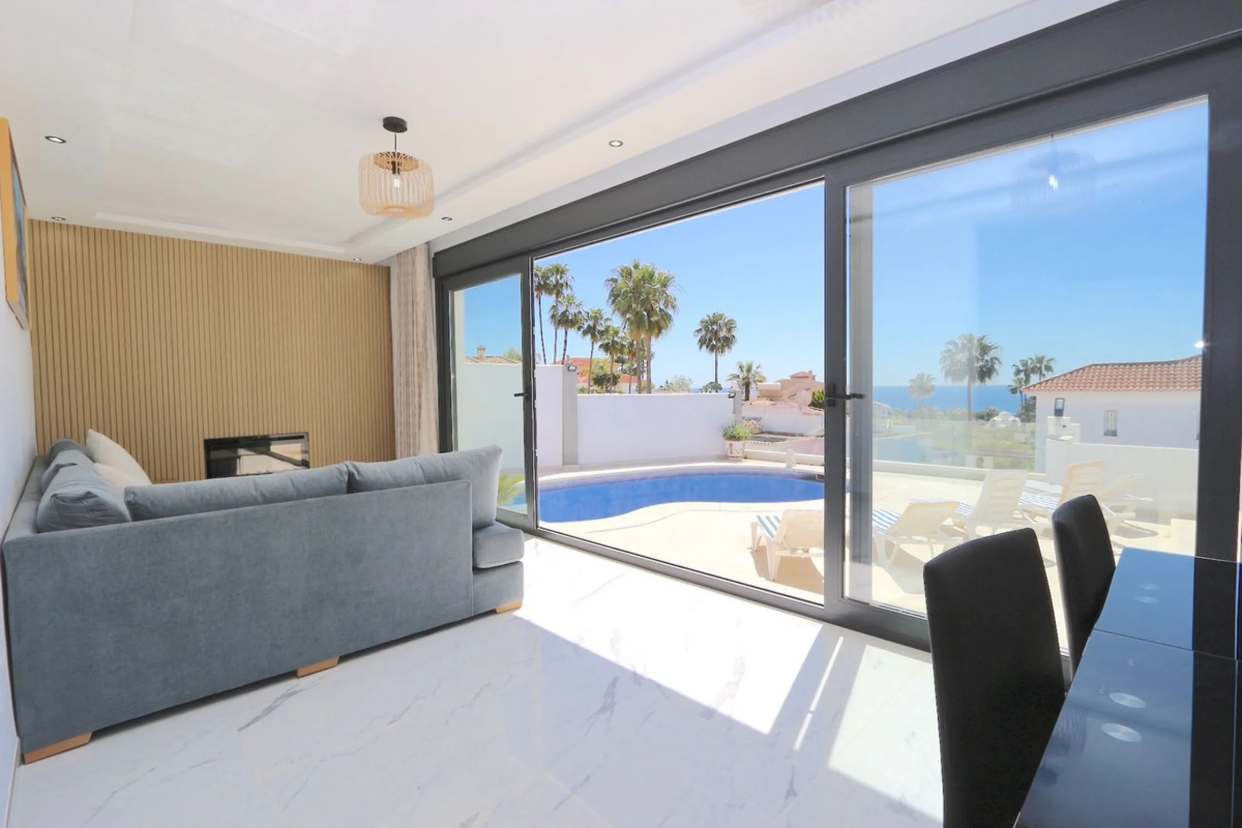 **Detached House on the Riviera: Your Dream Retreat**