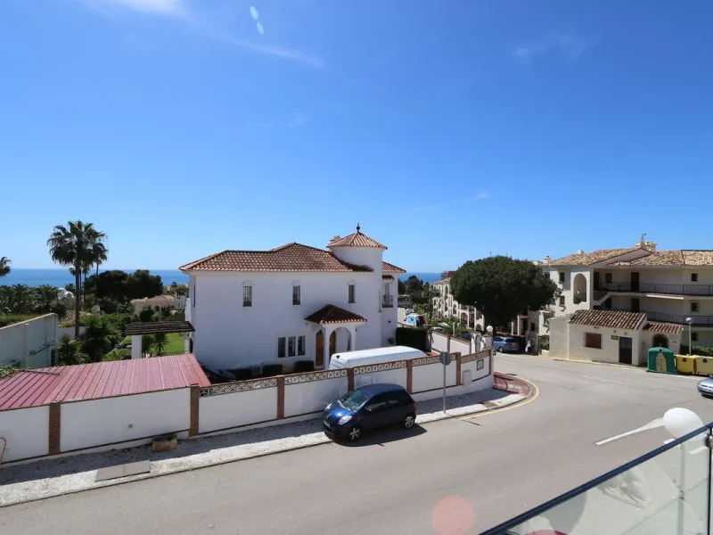 **Detached House on the Riviera: Your Dream Retreat**