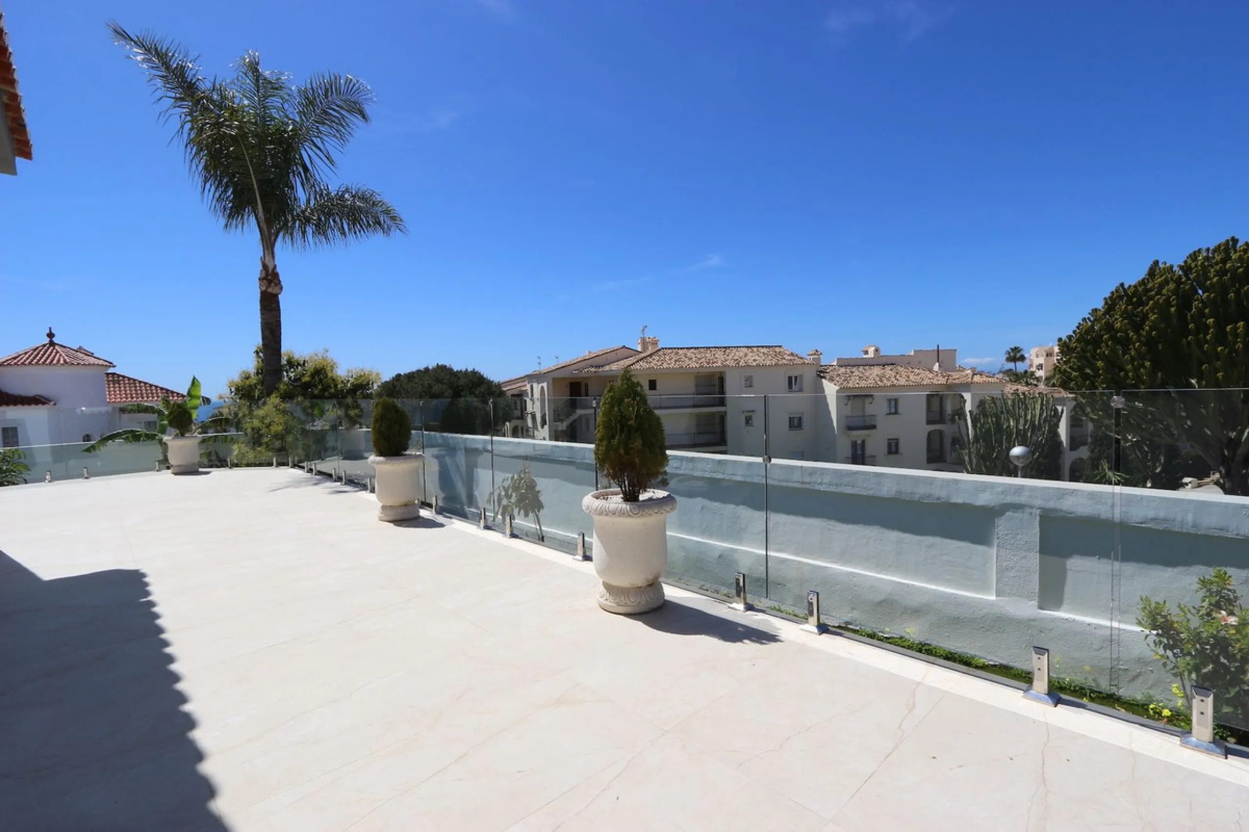 **Detached House on the Riviera: Your Dream Retreat**