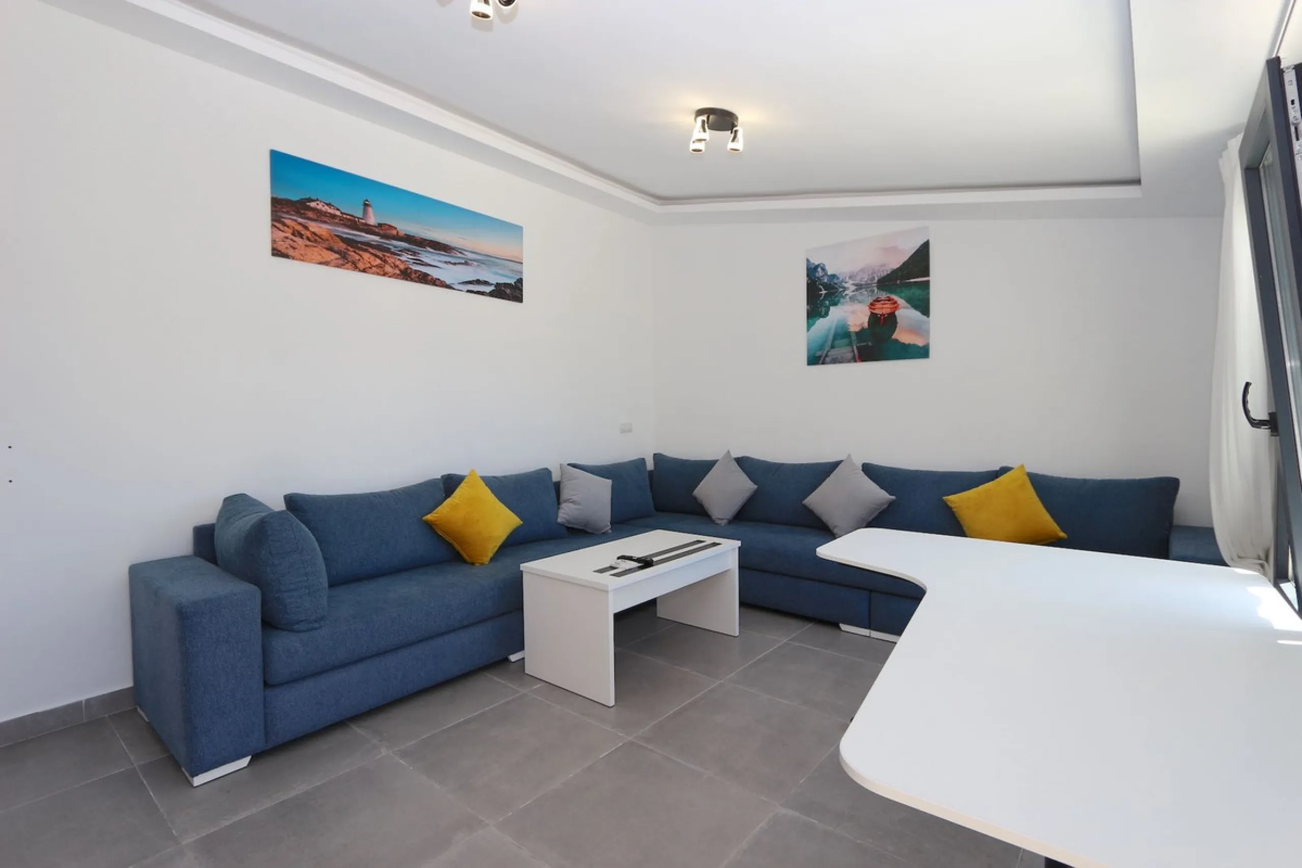 **Detached House on the Riviera: Your Dream Retreat**