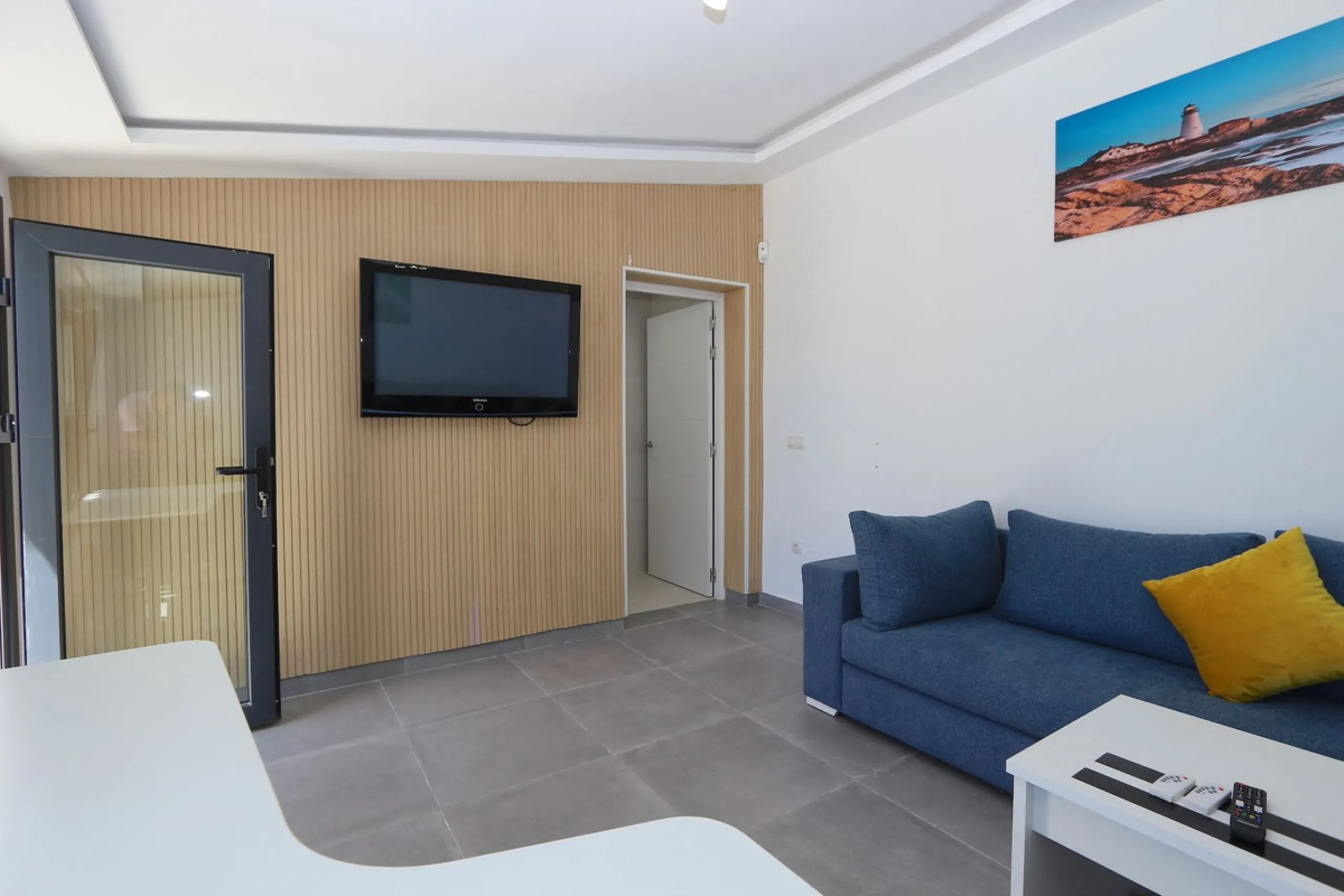 **Detached House on the Riviera: Your Dream Retreat**