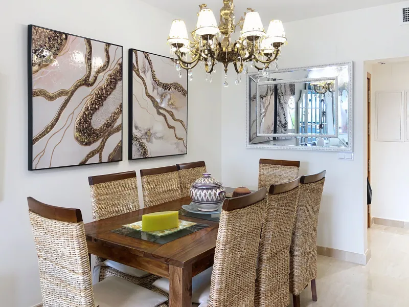 Apartment - Middle Floor Apartment в продаже в Estepona, Málaga. В доме 3 спален и 2 ванных комнат. Площадь дома 220 м²