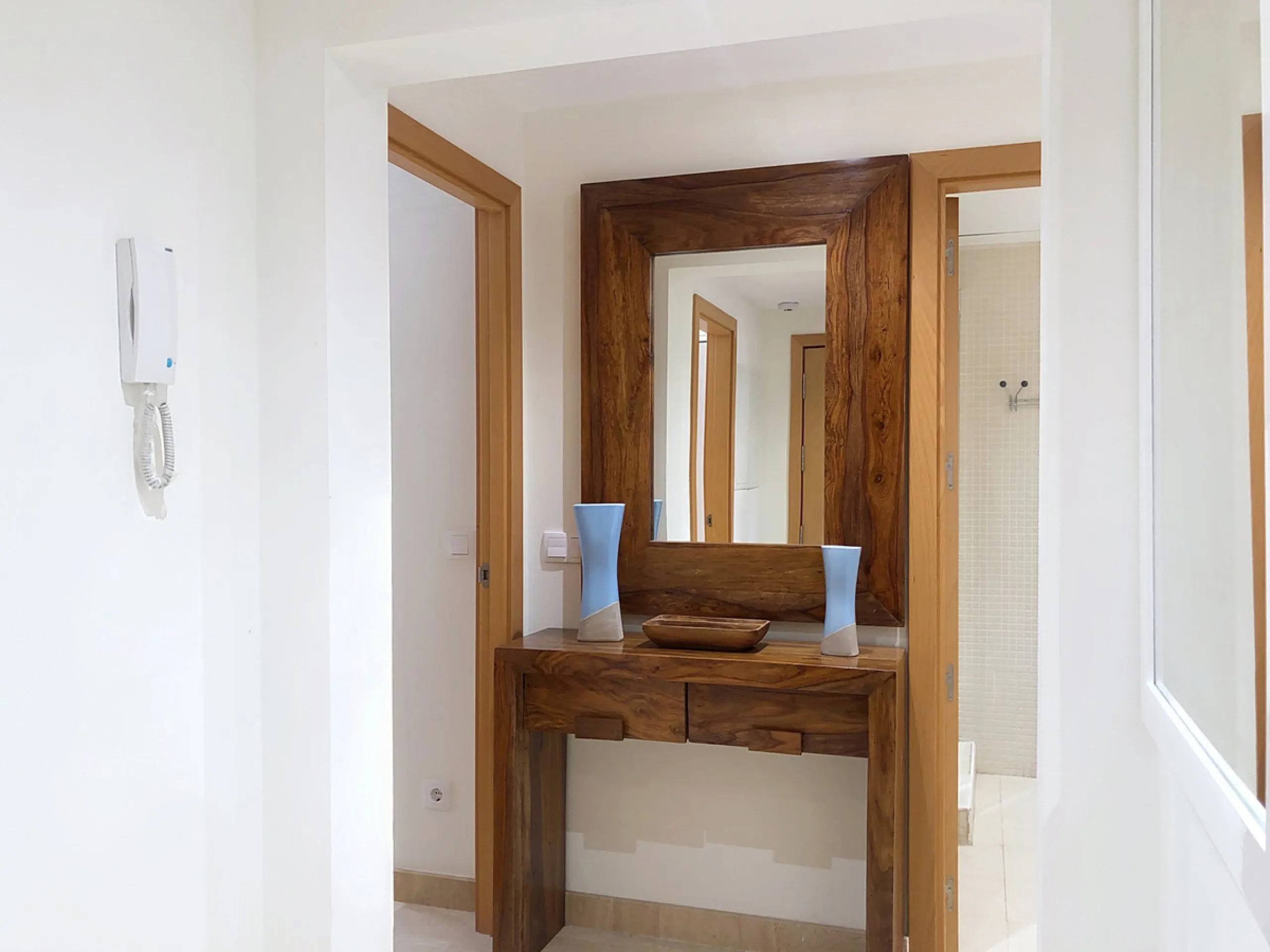 Apartment - Middle Floor Apartment в продаже в Estepona, Málaga. В доме 3 спален и 2 ванных комнат. Площадь дома 220 м²
