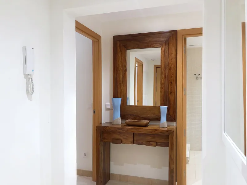 Apartment - Middle Floor Apartment в продаже в Estepona, Málaga. В доме 3 спален и 2 ванных комнат. Площадь дома 220 м²