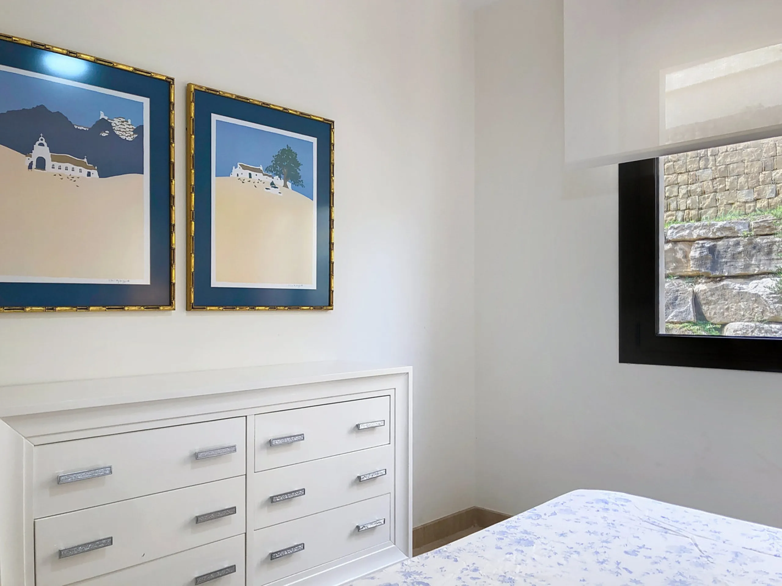 Apartment - Middle Floor Apartment в продаже в Estepona, Málaga. В доме 3 спален и 2 ванных комнат. Площадь дома 220 м²