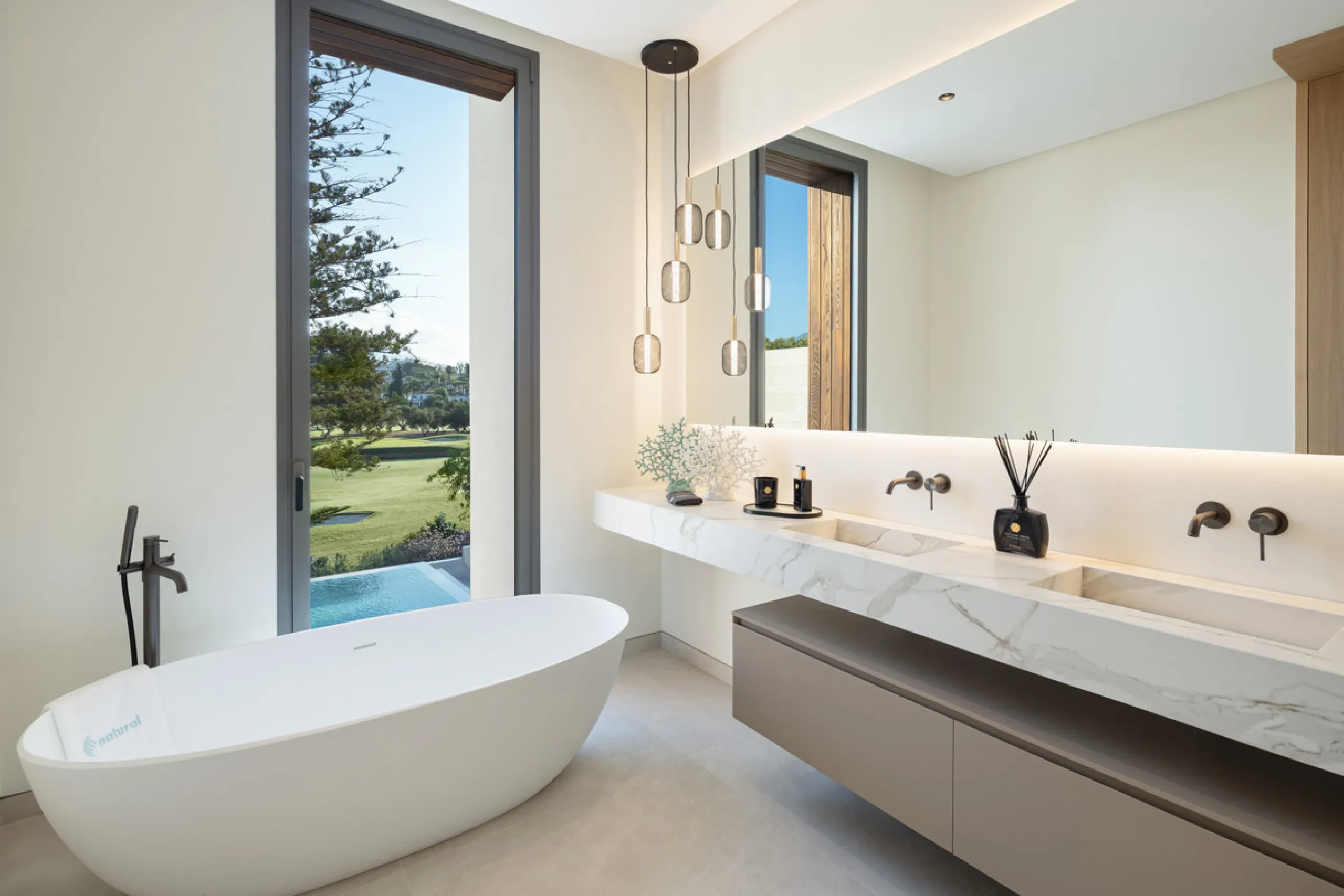 Villa Imagine is an exceptional frontline golf Villa for sale in Las Brisas. This property offers a luxurious living experience with modern design and natural beauty. This stunning villa, offers a thoughtfully crafted design by a renowned architect and de