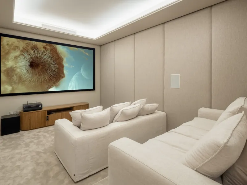Villa Imagine is an exceptional frontline golf Villa for sale in Las Brisas. This property offers a luxurious living experience with modern design and natural beauty. This stunning villa, offers a thoughtfully crafted design by a renowned architect and de