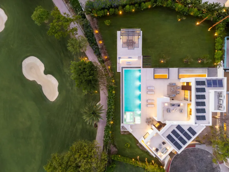Villa Imagine is an exceptional frontline golf Villa for sale in Las Brisas. This property offers a luxurious living experience with modern design and natural beauty. This stunning villa, offers a thoughtfully crafted design by a renowned architect and de