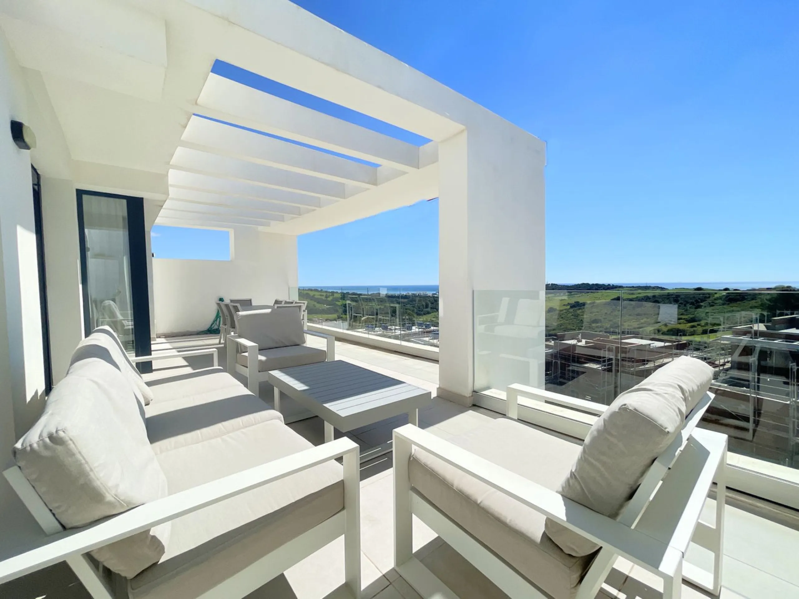 MAGNIFICENT DUPLEX PENTHOUSE WITH STUNNING SEA AND GOLF VIEWS AND A TOURIST LICENSE