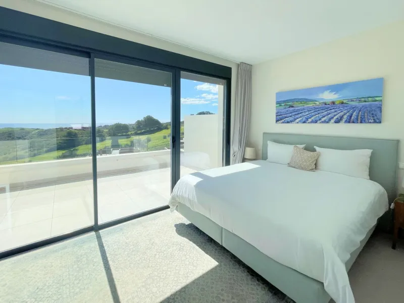 MAGNIFICENT DUPLEX PENTHOUSE WITH STUNNING SEA AND GOLF VIEWS AND A TOURIST LICENSE