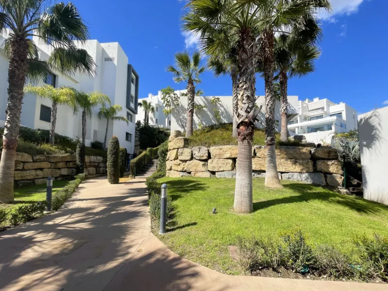 MAGNIFICENT DUPLEX PENTHOUSE WITH STUNNING SEA AND GOLF VIEWS AND A TOURIST LICENSE