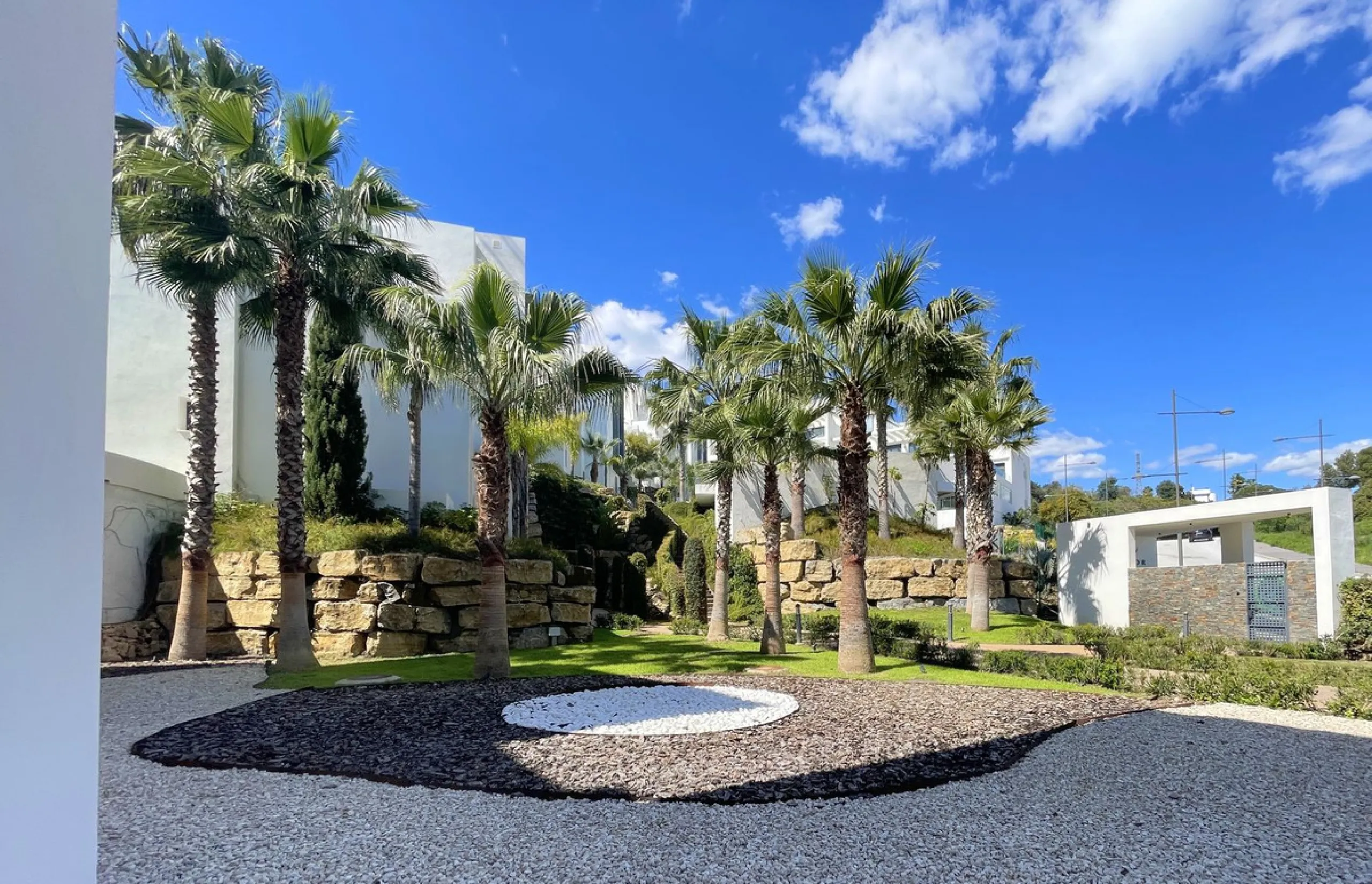 MAGNIFICENT DUPLEX PENTHOUSE WITH STUNNING SEA AND GOLF VIEWS AND A TOURIST LICENSE