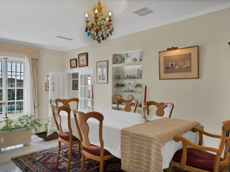 Detached Villa for Sale in Nueva Andalucía, Marbella – Prime Location with Sea Views