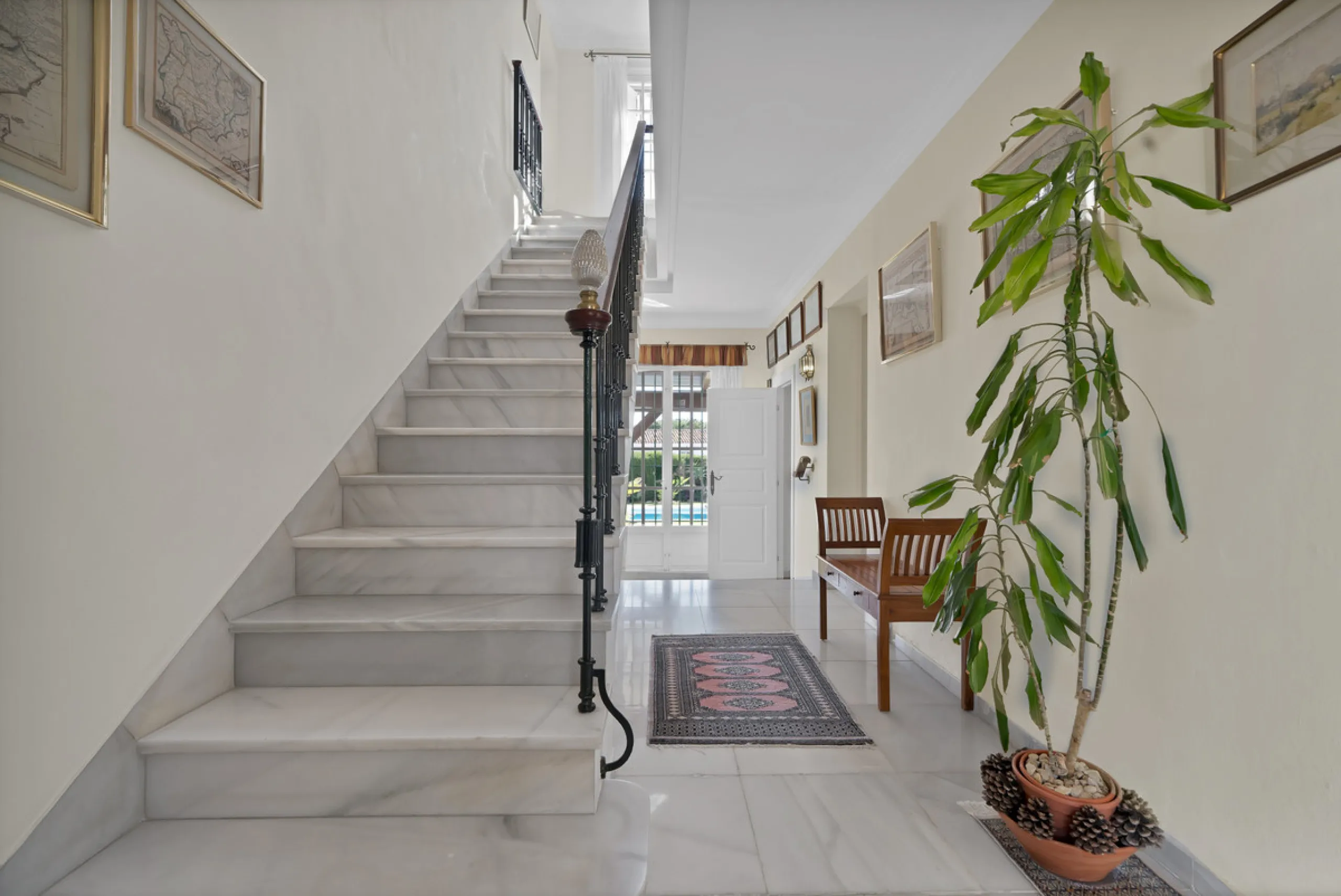 Detached Villa for Sale in Nueva Andalucía, Marbella – Prime Location with Sea Views
